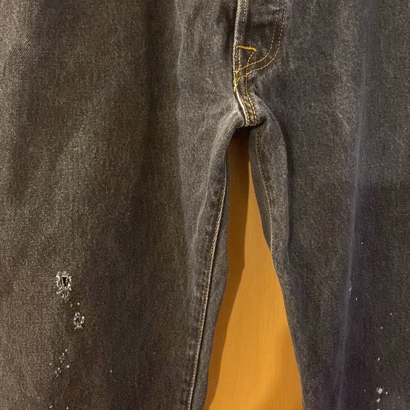 Levi’s Men’s Original 501 Shrink to Fit Distressed Bleached Button Fly Jean W40 - Picture 4 of 14